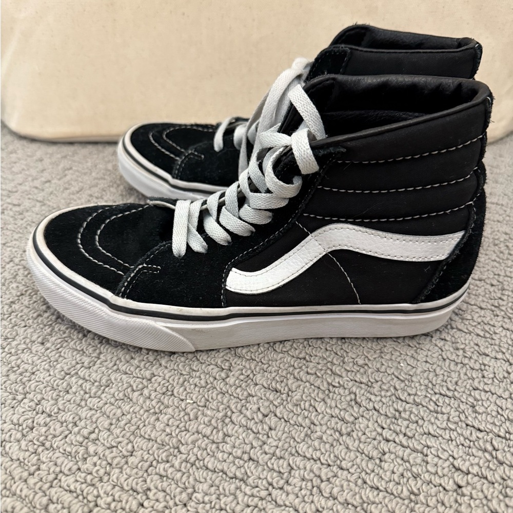 Hi-Top Vans - Picture 4 of 6